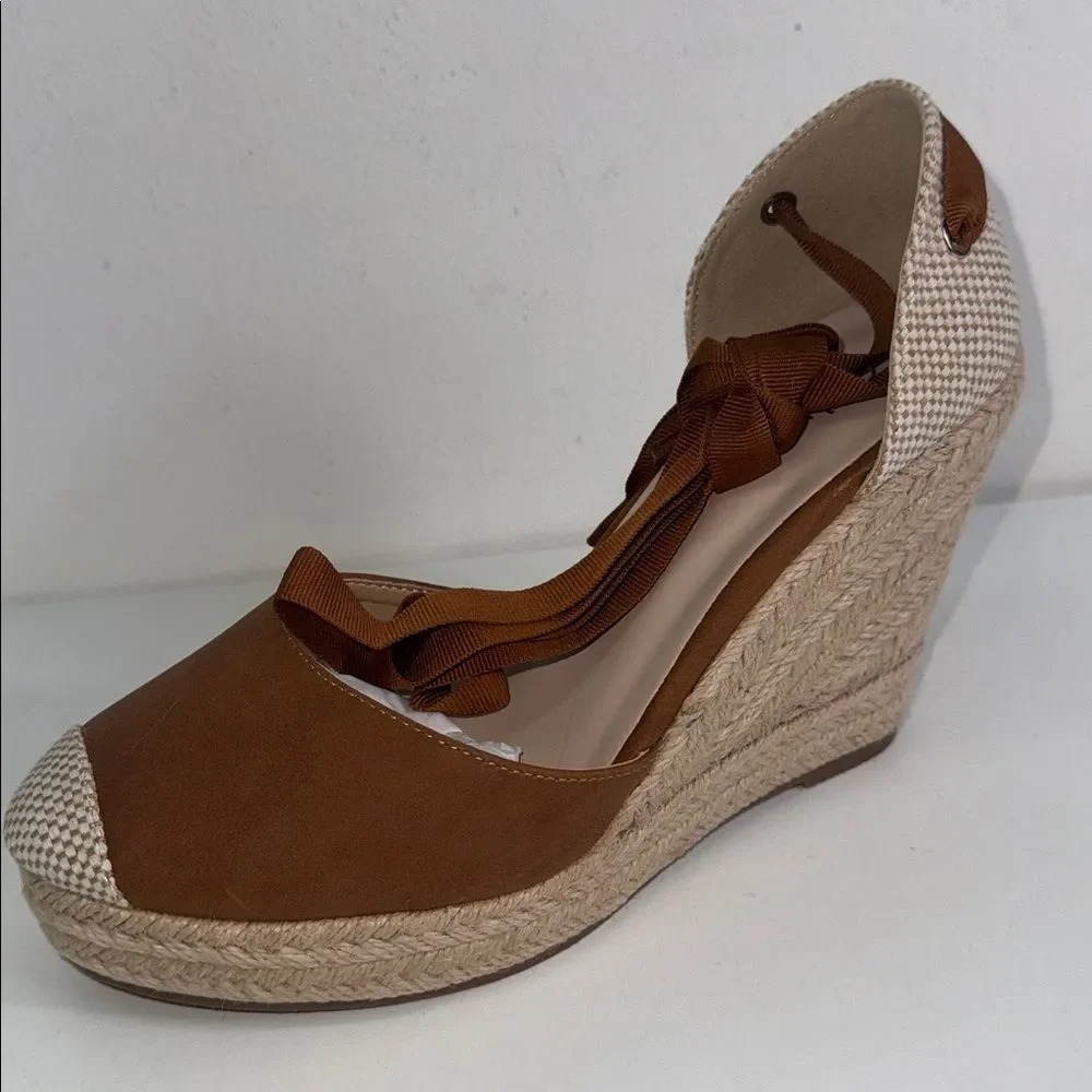 🔥Catherine Malandrino Tan Espadrille Wedges Sz 8 New